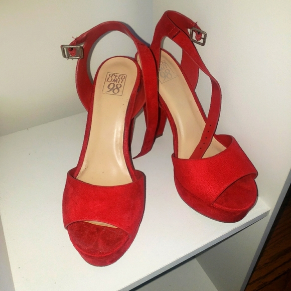 ASOS chunky Red platform heel size 7.5 - Picture 6 of 6